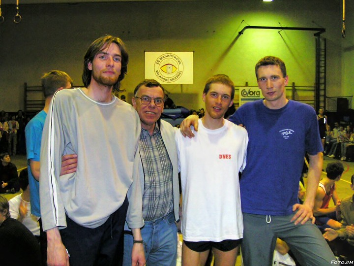 img00100.jpg