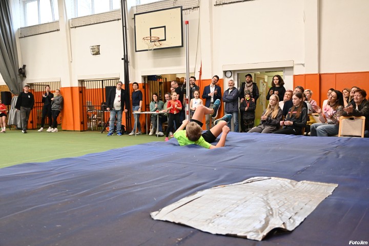 img01369.jpg