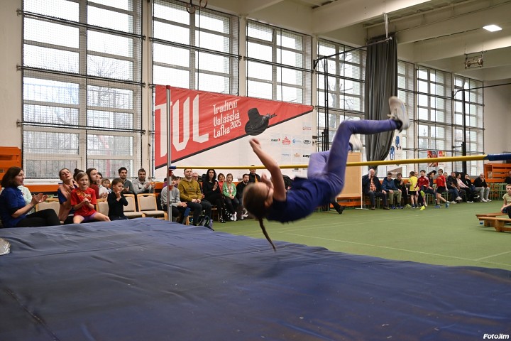 img01406.jpg