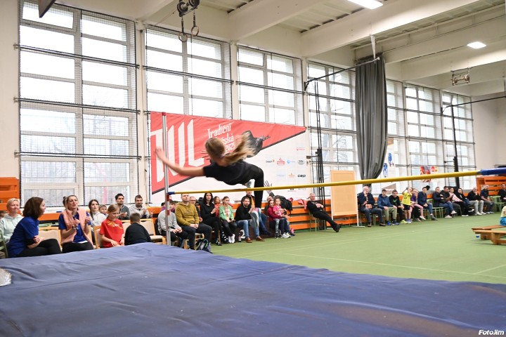 img01410.jpg