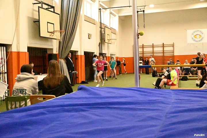 img00195.jpg