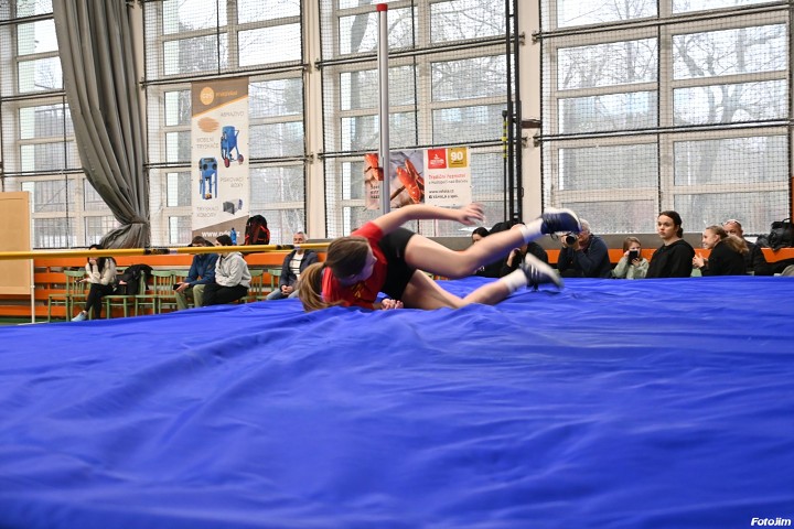 img01586.jpg