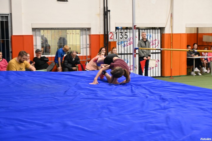 img02005.jpg