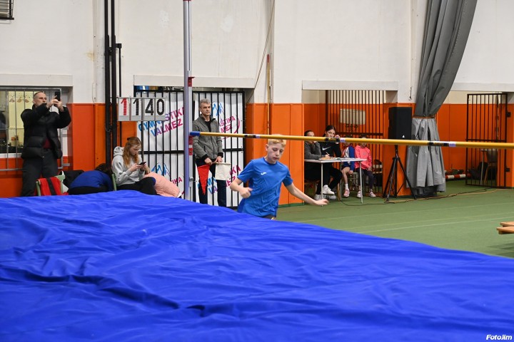 img02040.jpg