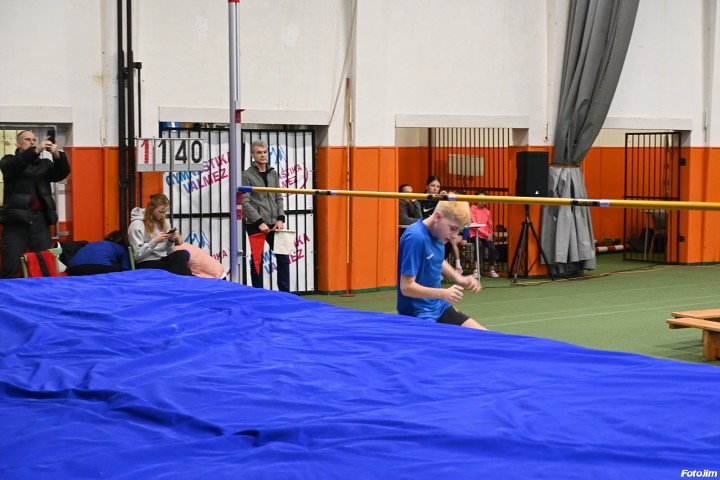 img02042.jpg