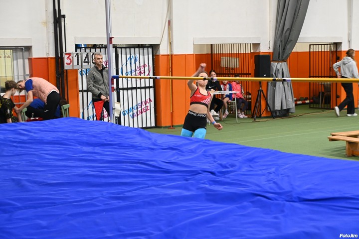 img02085.jpg