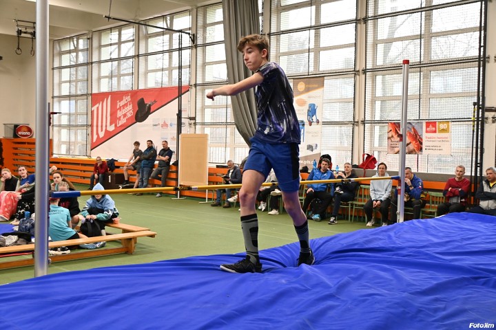 img02353.jpg