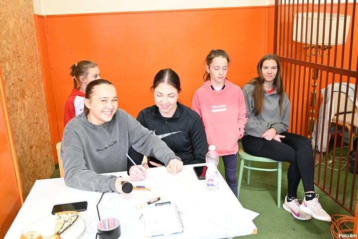 img02410.jpg