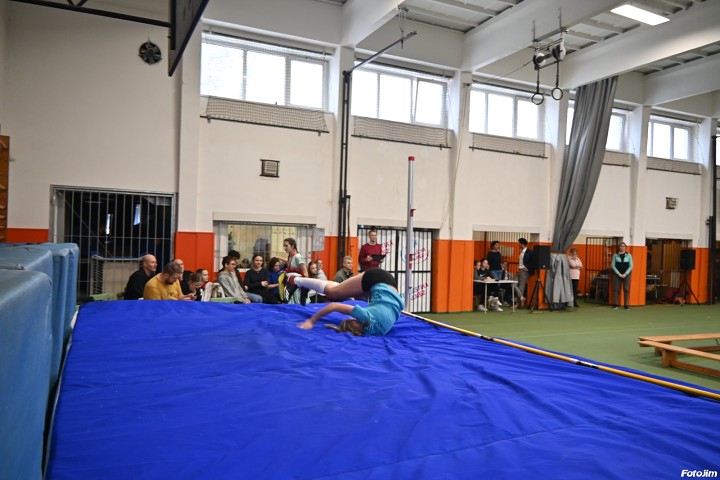img02742.jpg