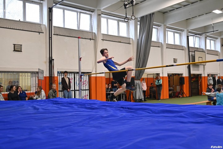 img02805.jpg