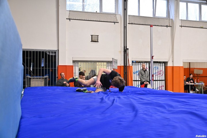 img03330.jpg