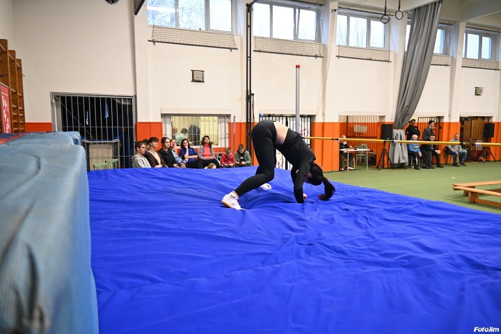 img03590.jpg