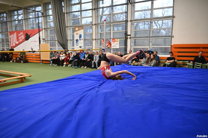 img03706.jpg