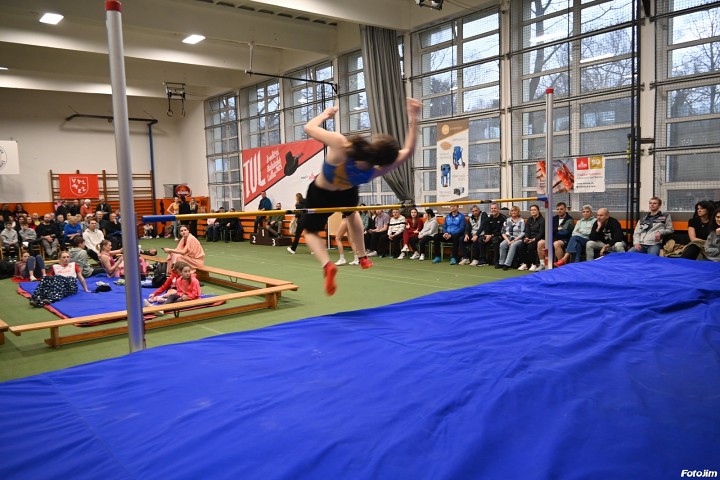 img03733.jpg