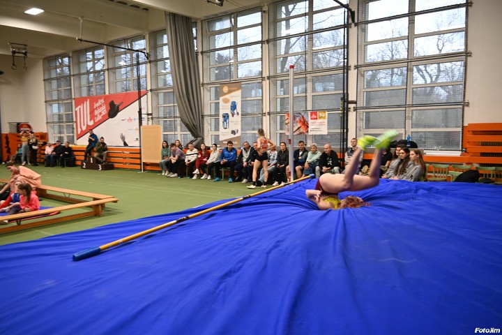 img03751.jpg