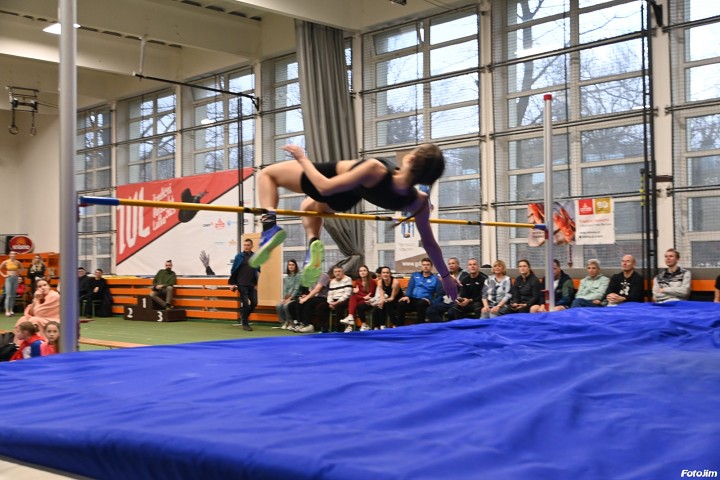 img03758.jpg