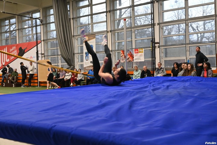 img03805.jpg