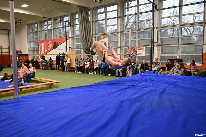 img03830.jpg