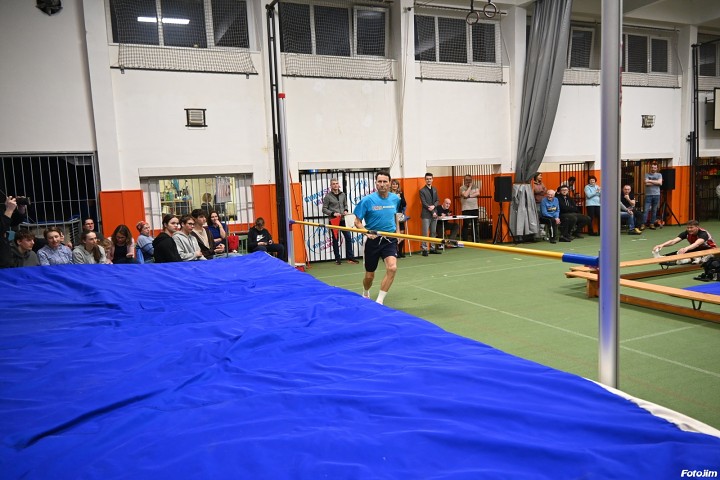 img04044.jpg