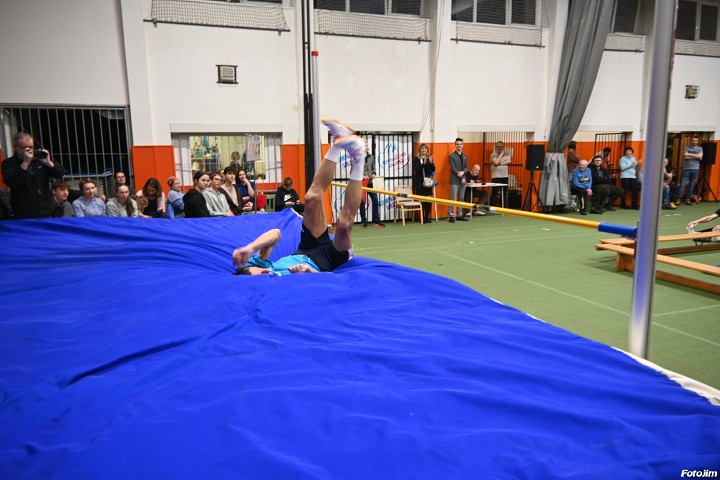 img04048.jpg