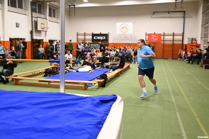 img04054.jpg