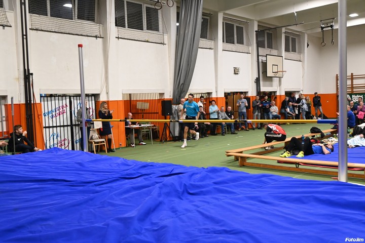 img04105.jpg