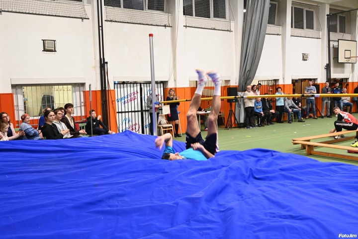 img04115.jpg