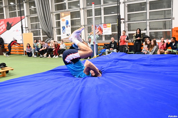 img04145.jpg