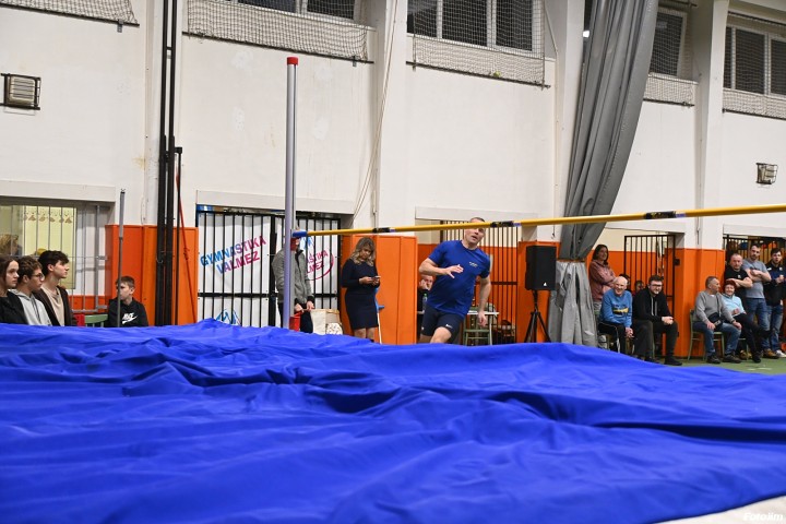 img04179.jpg