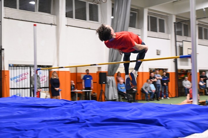 img04208.jpg