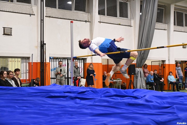 img04240.jpg
