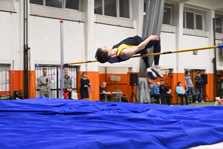 img04242.jpg