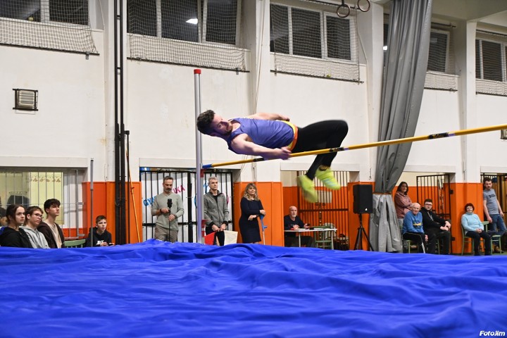 img04244.jpg