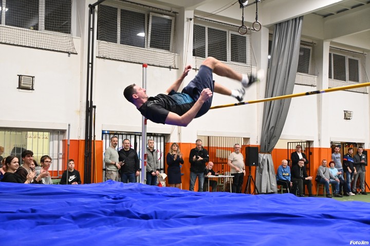 img04374.jpg