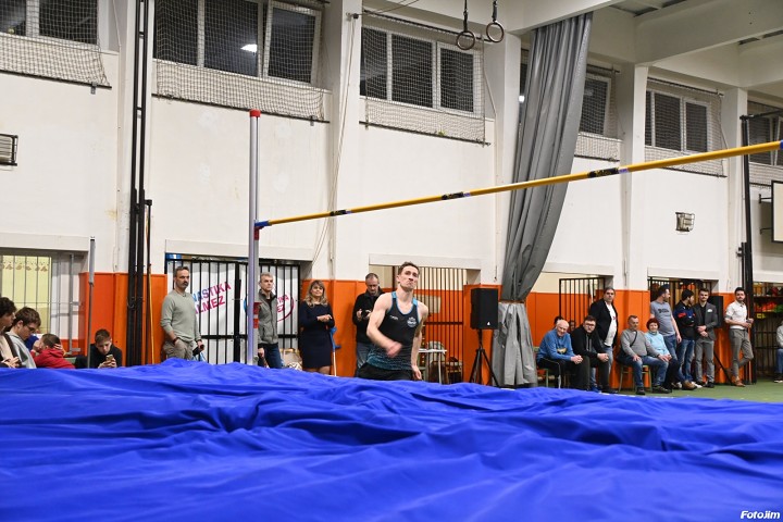 img04381.jpg