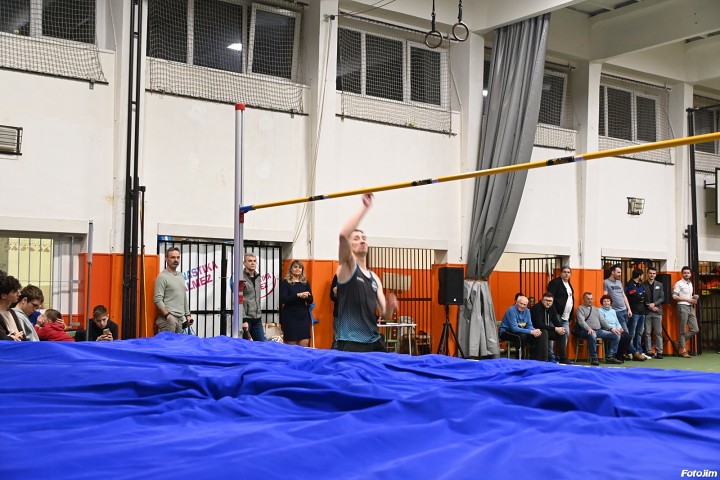 img04382.jpg