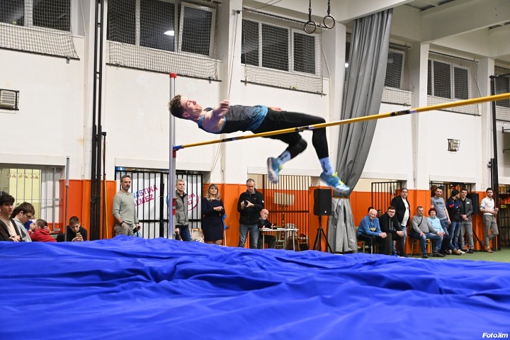 img04384.jpg