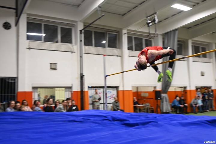 img04440.jpg
