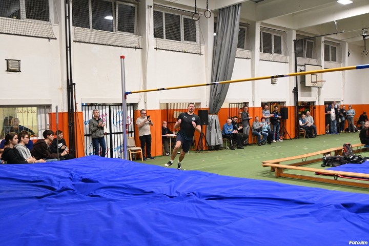 img04464.jpg